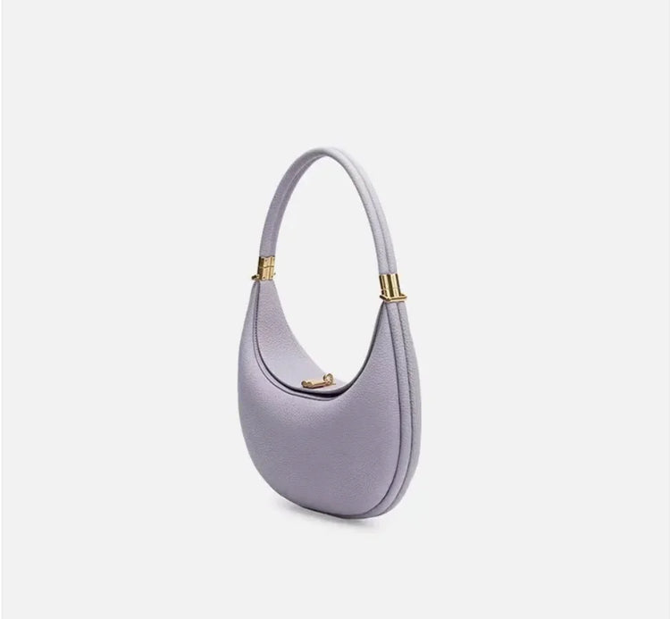 Medium Leather Shoulder Bag for Commuters - Stylish & Functional - Shic Unlimited